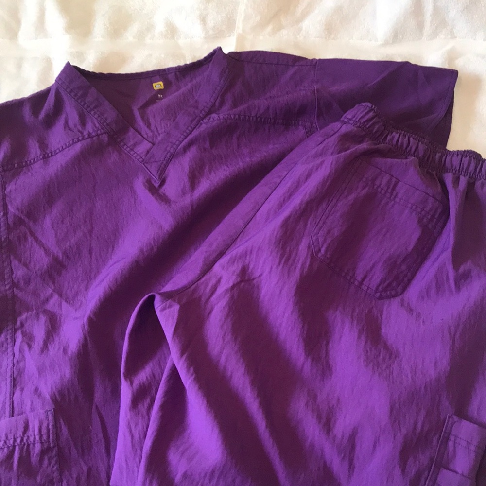 Wink Scrubs